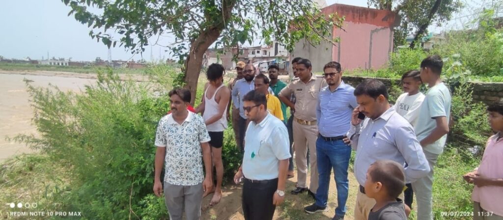प्रशासन ने किया ढेला नदी का निरीक्षण : अब्दुल कादिर